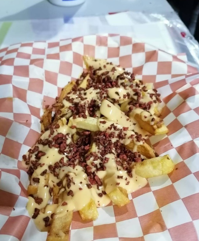 Papas especiales de Shaggy's Burgers